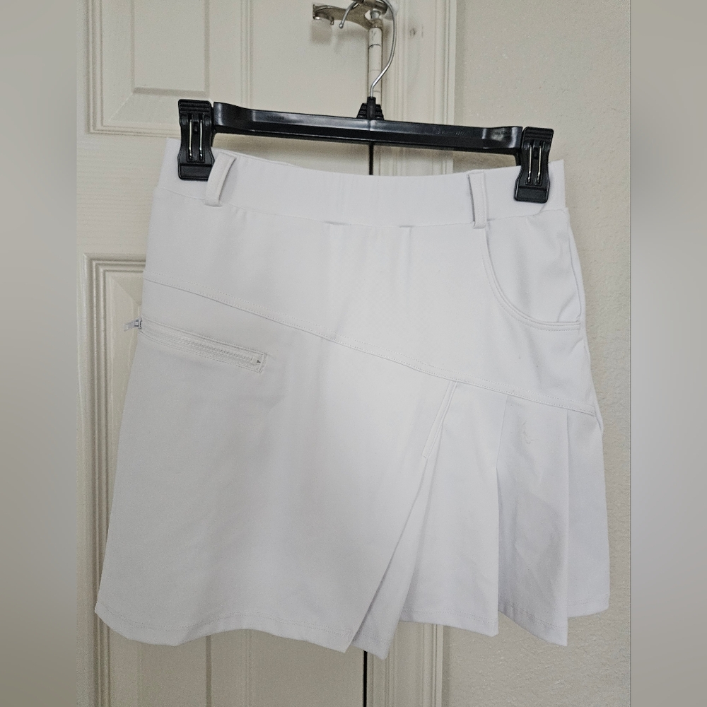 Kitch X Halara Marvelous SkortWhite Skort with Zipper Pocket